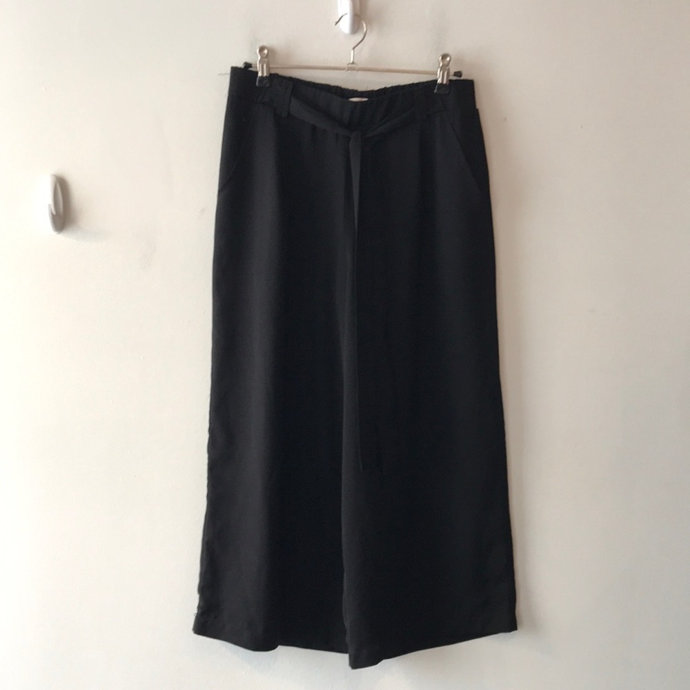 Skies are Blue black wide leg trousers small like new